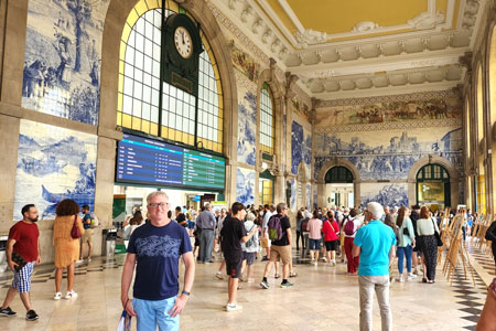 São Bento Railway Station